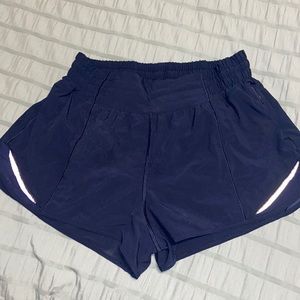 lulu hottie hot high waisted 2.5 inches